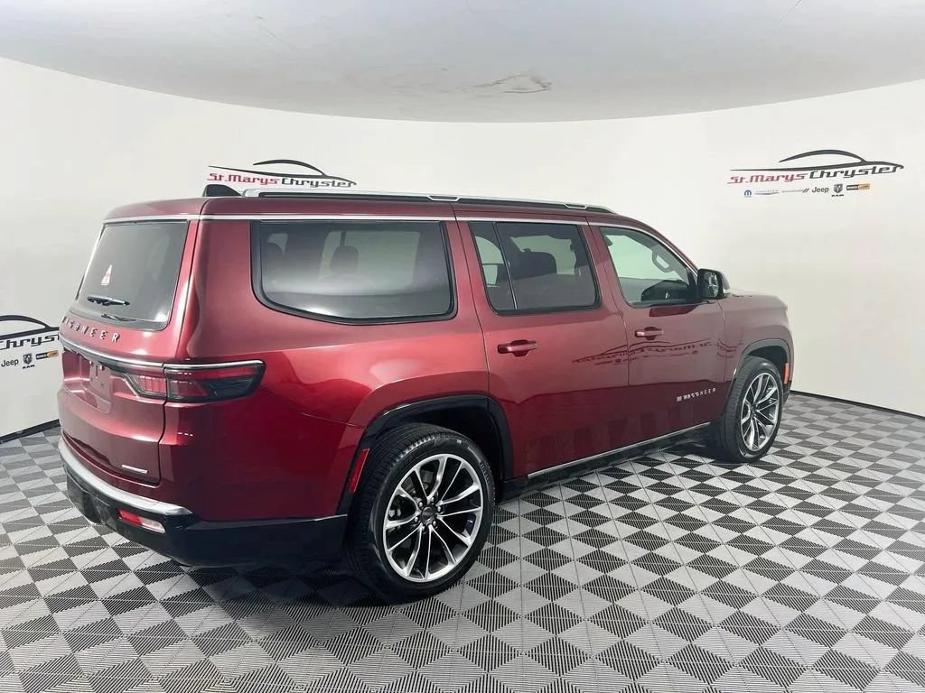 Used 2024 Jeep Wagoneer Series III w/ Premium Group I AWD/4WD image 8