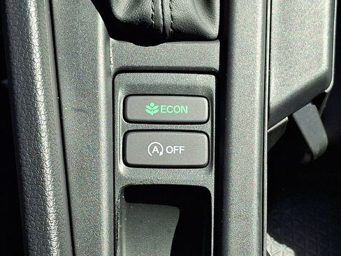 Used 2025 Honda Accord LX image 24