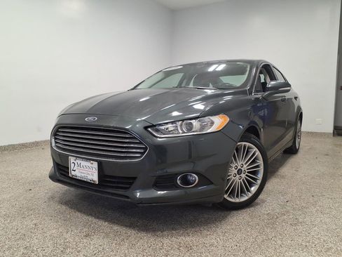 Used 2016 Ford Fusion SE w/ Equipment Group 202A image 1
