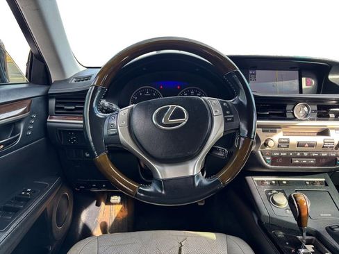 Used 2013 Lexus ES 350 image 18