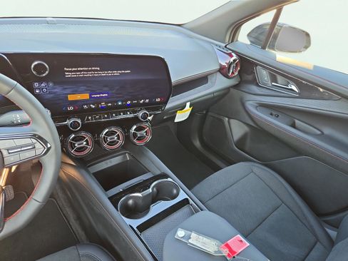 New 2025 Chevrolet Blazer EV RS image 22