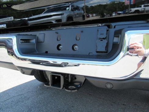 New 2026 RAM 3500 Big Horn AWD/4WD image 8