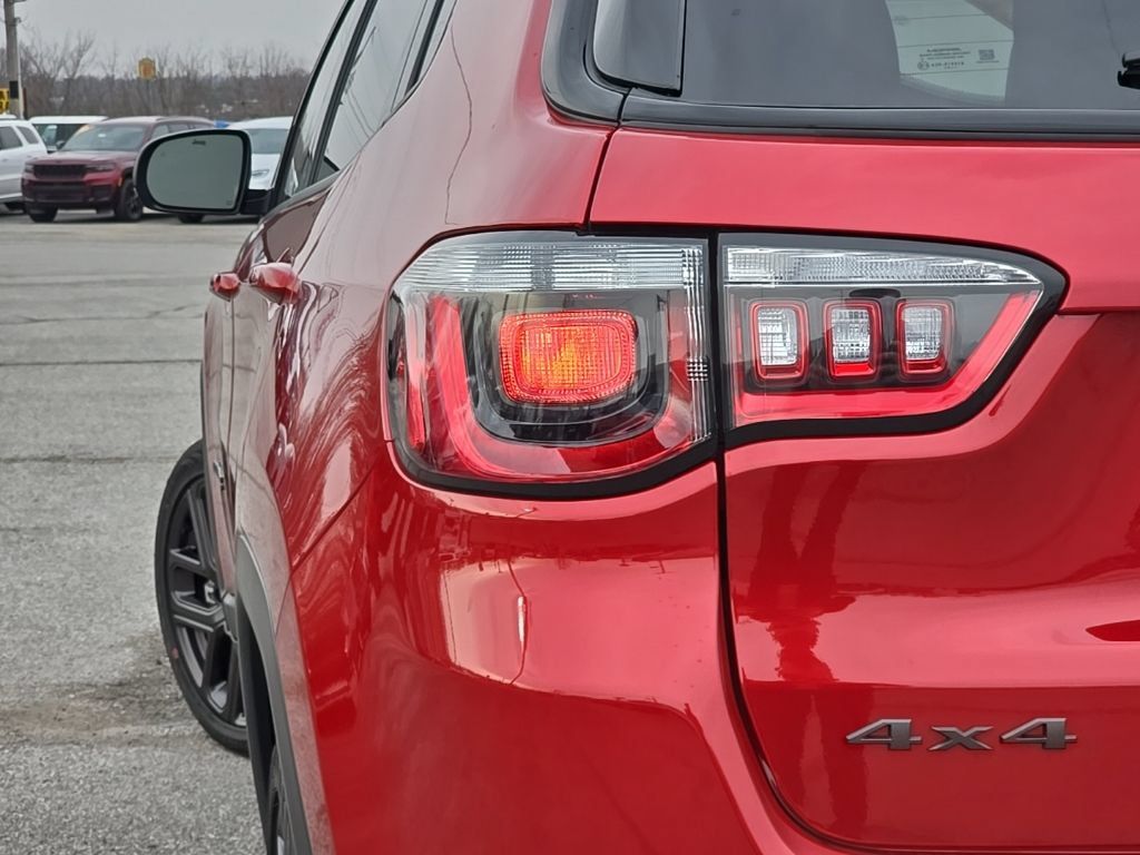 New 2026 Jeep Compass Limited AWD/4WD image 11