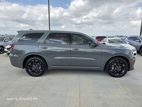 Used 2022 Dodge Durango R/T w/ Blacktop Package RWD image 5