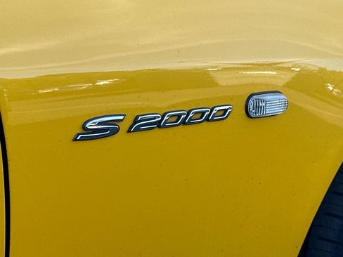 Used 2004 Honda S2000 image 48