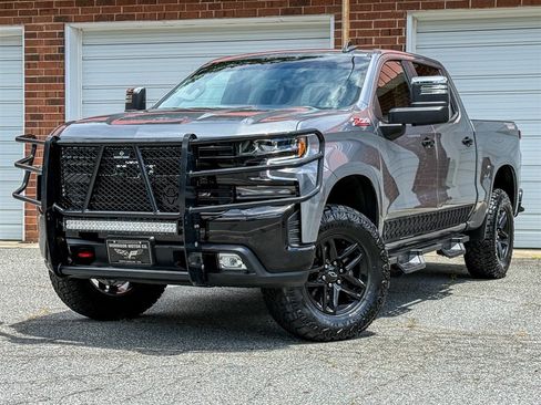 Used 2021 Chevrolet Silverado 1500 LT Trail Boss w/ Bed Protection Package AWD/4WD image 6