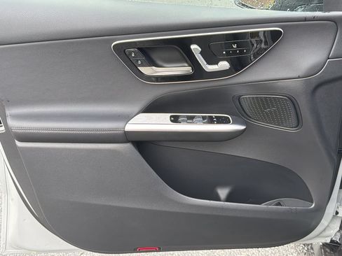 New 2026 Mercedes-Benz GLC 300 4MATIC image 11