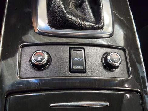 Used 2017 INFINITI QX70 AWD w/ Premium Package image 24