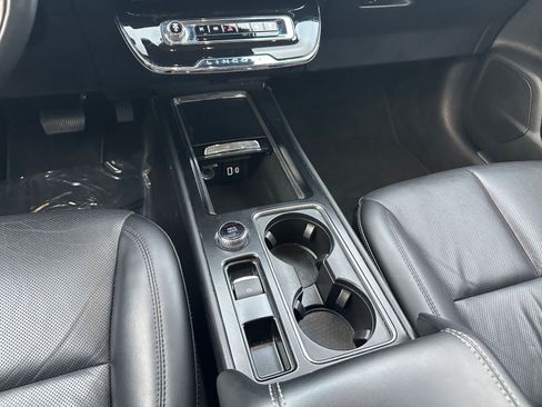 Used 2024 Lincoln Corsair Reserve image 41