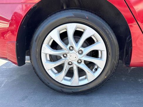 Used 2018 Nissan Sentra SV w/ Premium Package (P01) FWD image 27