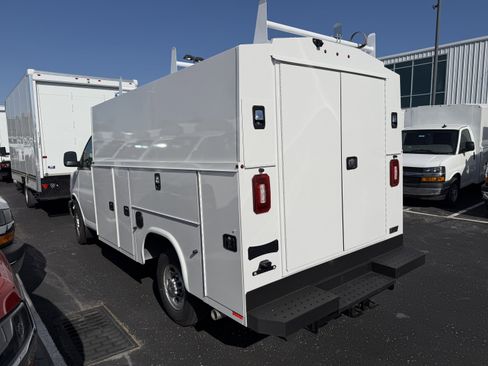 New 2026 Chevrolet Express 3500 w/ Power Convenience Package RWD image 5