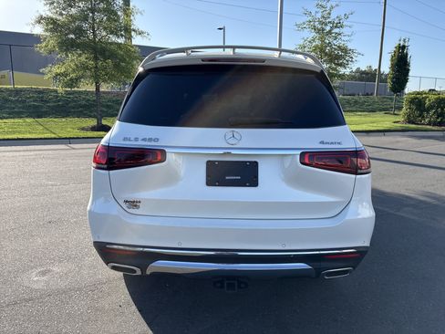 Used 2022 Mercedes-Benz GLS 450 4MATIC image 8