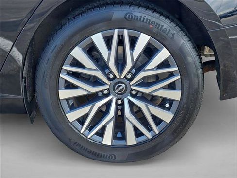 Used 2024 Nissan Altima 2.5 SV FWD image 22