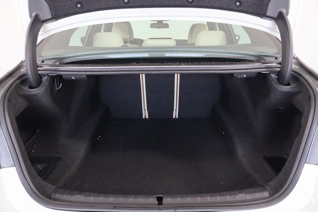 Used 2023 BMW 530i w/ Premium Package RWD image 13