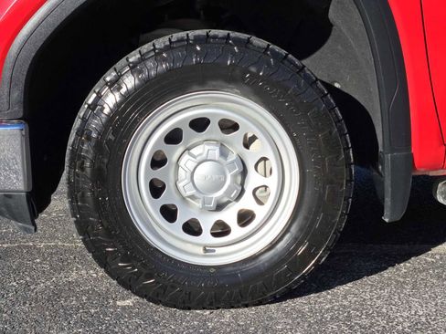 Used 2020 GMC Sierra 1500 4x4 Crew Cab w/ Sierra Value Package image 12