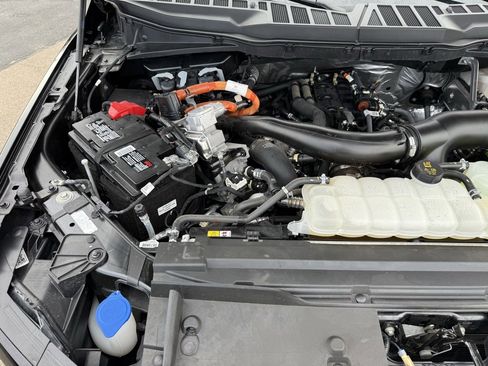 Used 2024 Ford F150 XLT w/ Mobile Office Package image 37