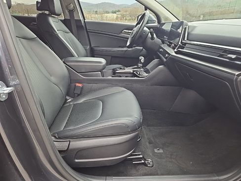 Used 2023 Kia Sportage EX image 21