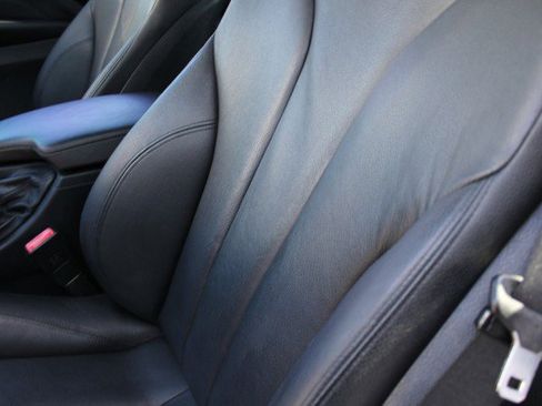 Used 2017 BMW 430i Convertible w/ Technology Package RWD image 16