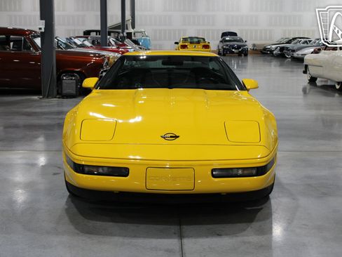 Used 1994 Chevrolet Corvette image 25