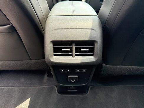 Used 2021 Chevrolet Equinox Premier FWD image 24