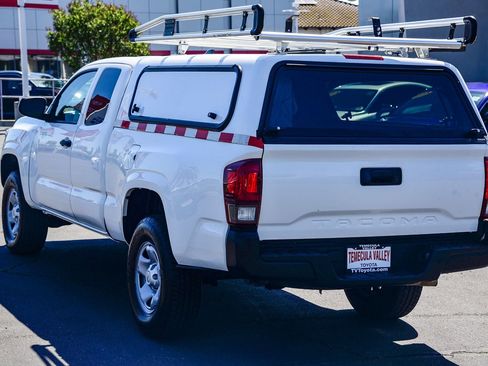 Used 2023 Toyota Tacoma SR image 5