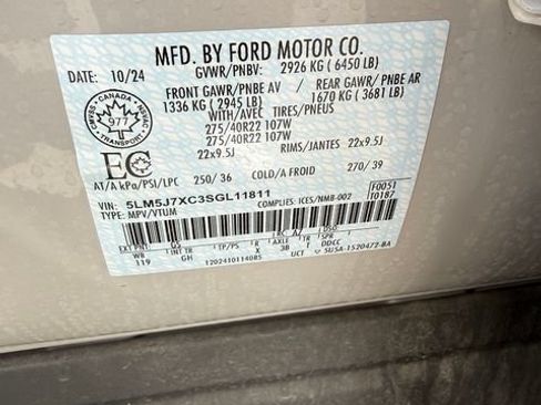 Used 2025 Lincoln Aviator Reserve w/ Equipment Group 201A AWD/4WD image 5