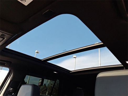 Certified 2022 Chevrolet Tahoe LT w/ Luxury Package image 15