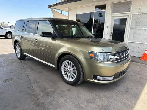 Used 2013 Ford Flex SEL image 2