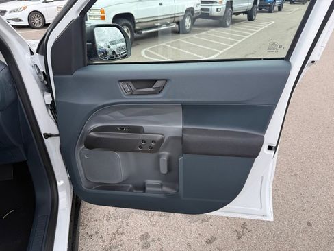 New 2025 Ford Maverick XL image 15