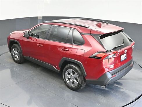 Used 2025 Toyota RAV4 XLE w/ Convenience Package image 32