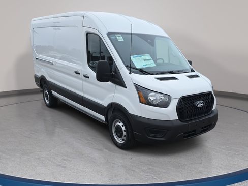 New 2026 Ford Transit 250 148 Medium Roof RWD image 3