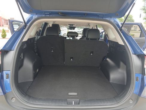 Used 2025 Kia Sportage EX FWD image 19
