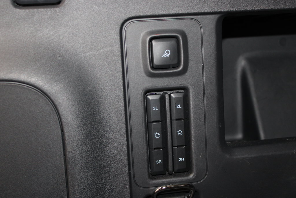 Used 2025 Ford Expedition Max Active AWD/4WD image 17