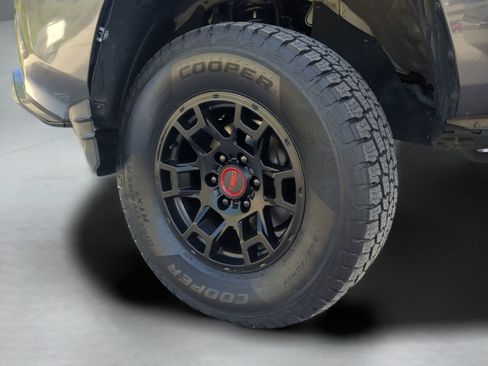 Used 2022 Toyota Tacoma SR RWD image 66