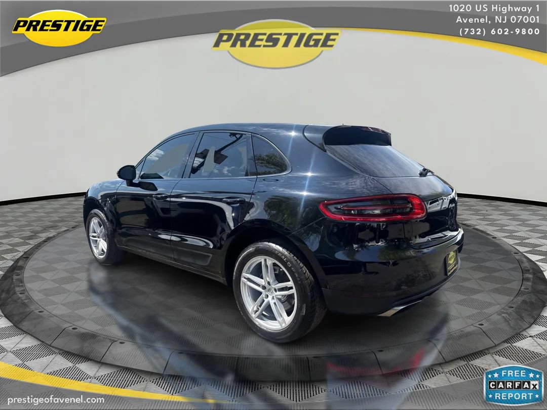 Used 2018 Porsche Macan Sport Edition AWD/4WD image 7
