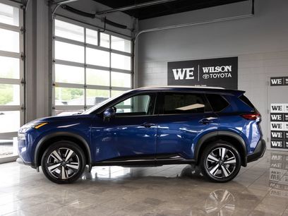 Used 2023 Nissan Rogue SL