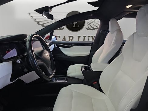 Used 2020 Tesla Model X Long Range image 9