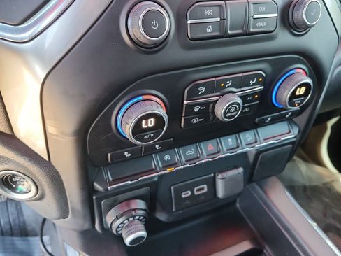 Used 2022 Chevrolet Silverado 1500 LT Trail Boss image 27