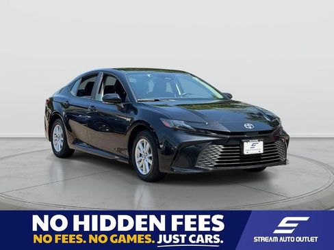 Used 2025 Toyota Camry LE w/ Convenience Package AWD/4WD image 1