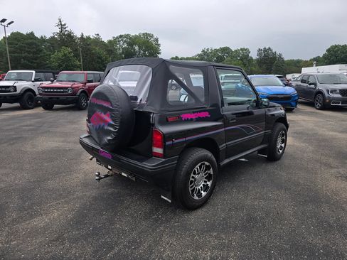 Used 1993 Geo Tracker 4WD 2-Door image 5
