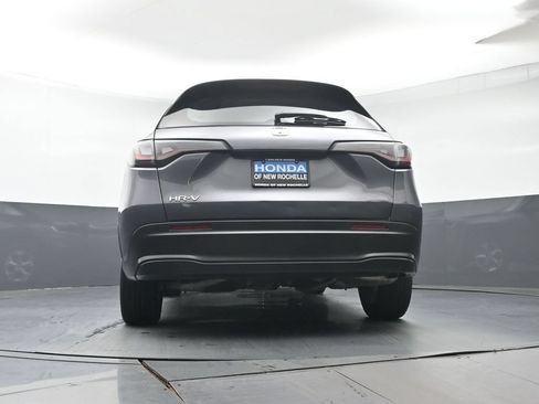 Certified 2023 Honda HR-V LX image 31