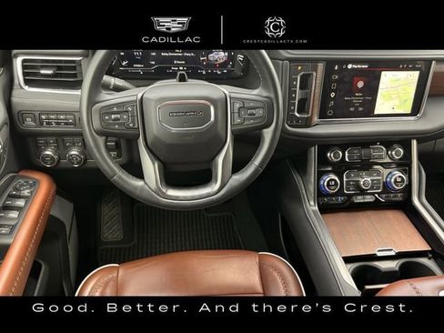 Used 2023 GMC Yukon XL Denali Ultimate AWD/4WD image 10