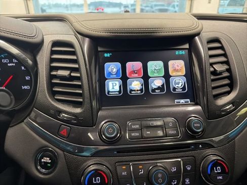 Used 2015 Chevrolet Impala LTZ FWD image 23