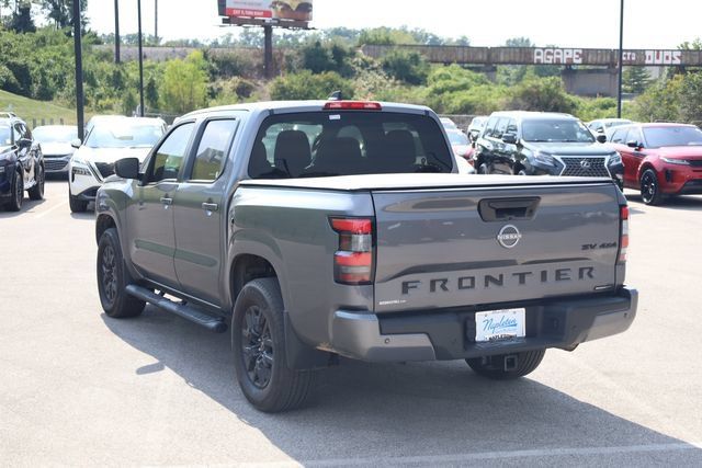 Used 2023 Nissan Frontier SV w/ Midnight Edition Package AWD/4WD image 6