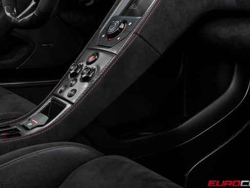 Used 2016 McLaren 675LT Spider image 42