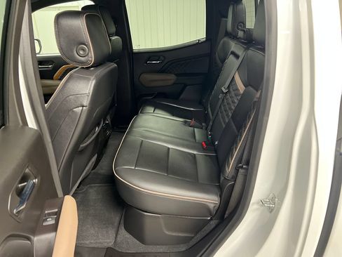 Certified 2024 GMC Canyon Denali AWD/4WD image 14
