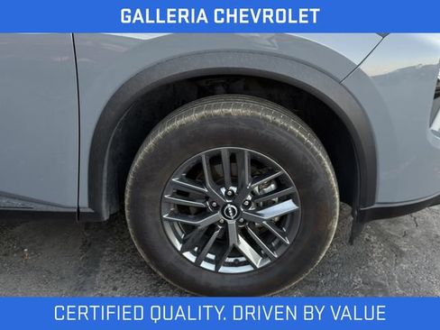 Used 2026 Nissan Rogue SV FWD image 4
