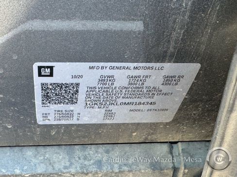 Used 2021 GMC Yukon XL Denali w/ Denali Premium Package AWD/4WD image 13
