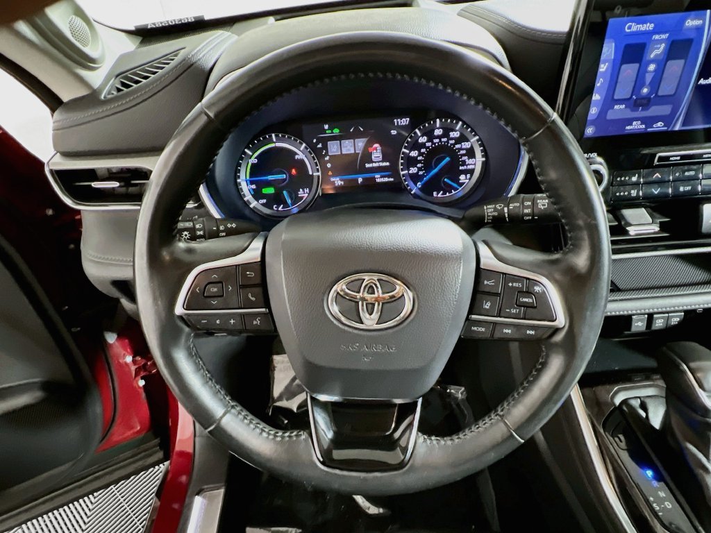 Certified 2021 Toyota Highlander Platinum AWD/4WD image 10