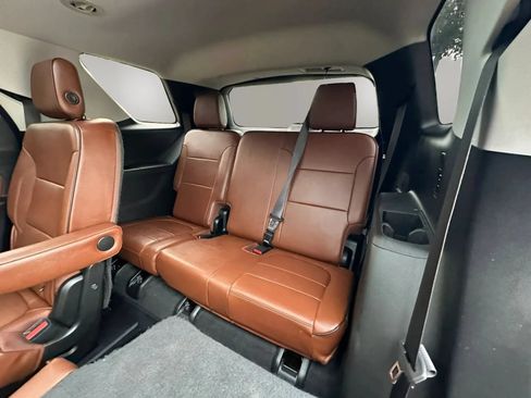 Used 2018 Chevrolet Traverse High Country w/ LPO, Floor Liner Package AWD/4WD image 20